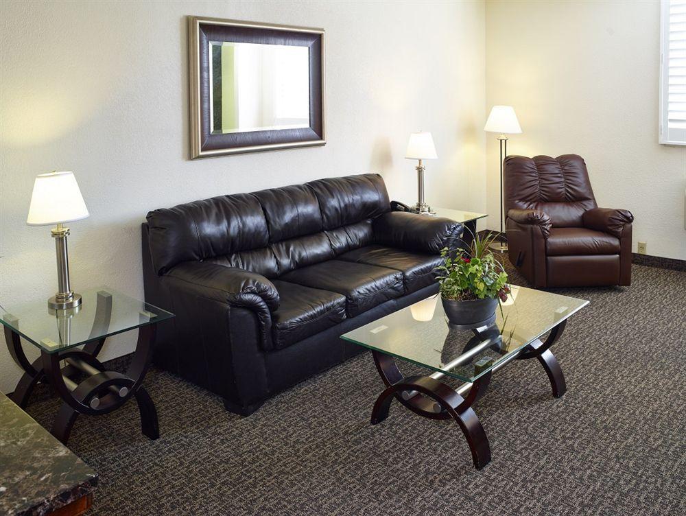 Livinn Hotel St Paul East / Maplewood Extérieur photo