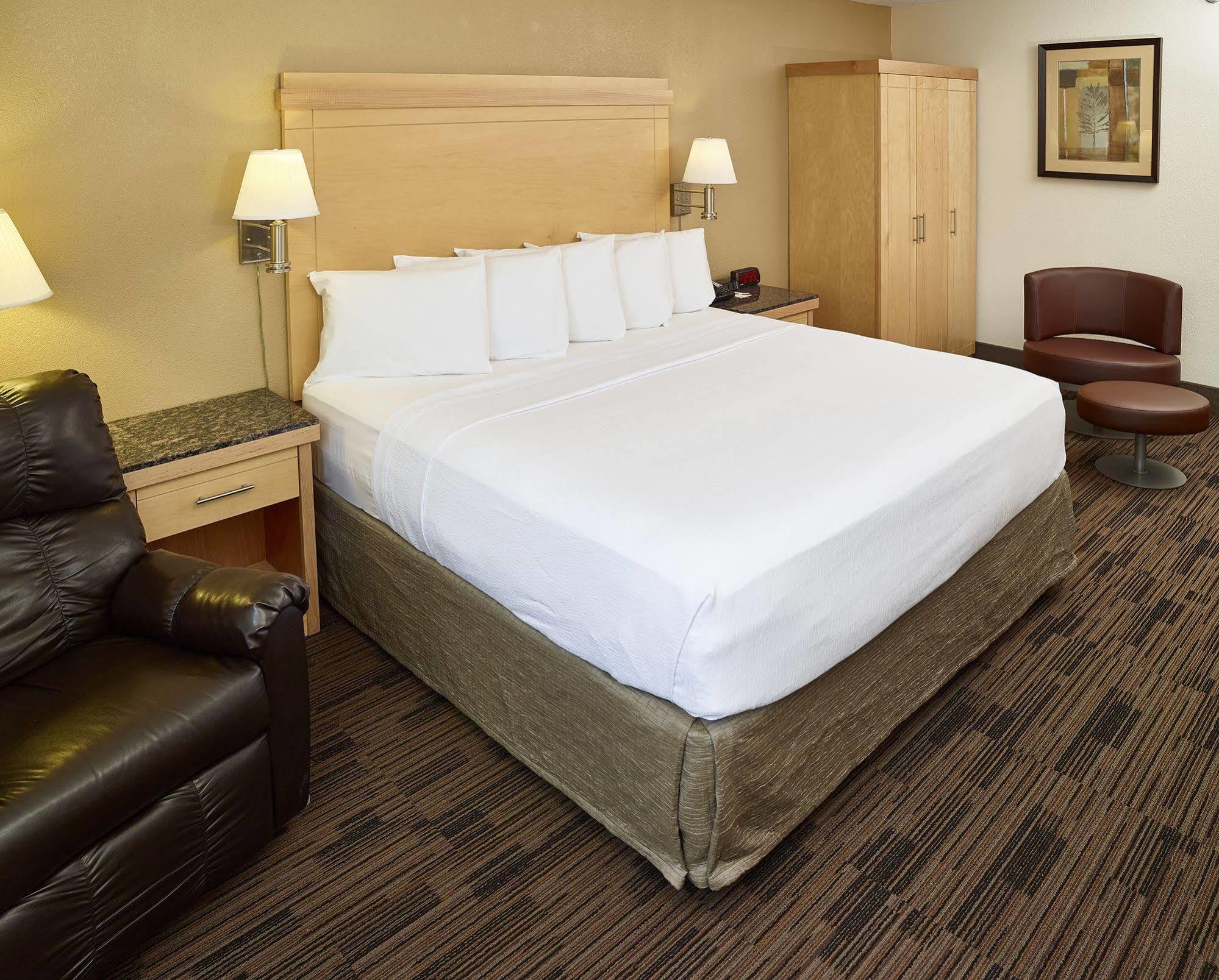 Livinn Hotel St Paul East / Maplewood Extérieur photo