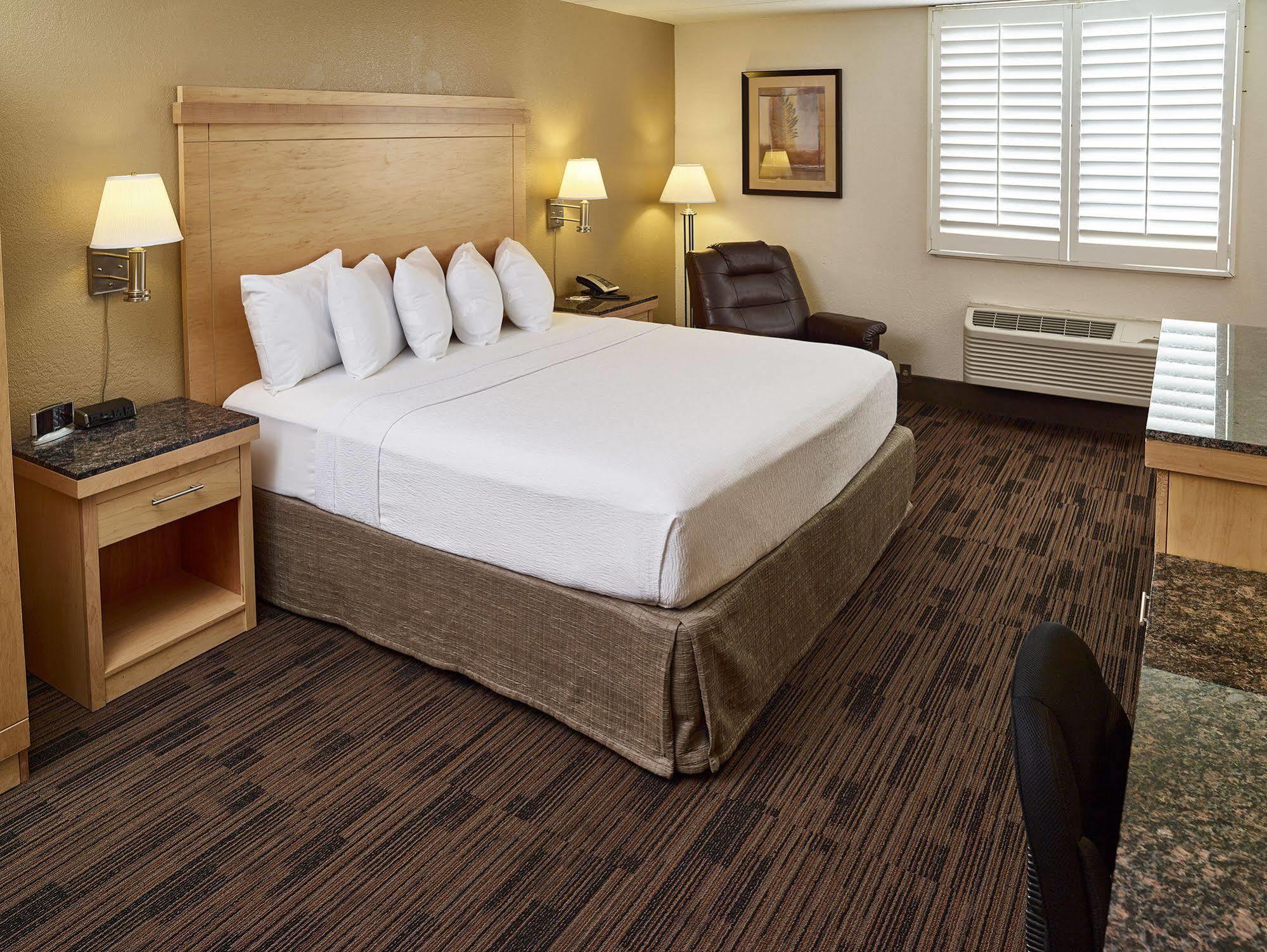 Livinn Hotel St Paul East / Maplewood Extérieur photo
